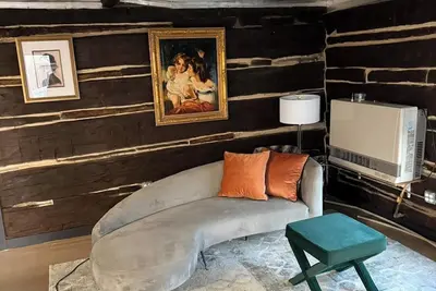 Image de Cozy studio cabin in Pine with serene garden and conveniently close to highway.