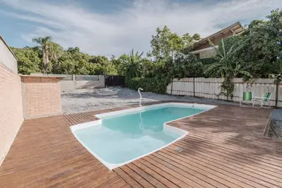 Image de Apto Perto da Praia Com Piscina e Churrasqueira