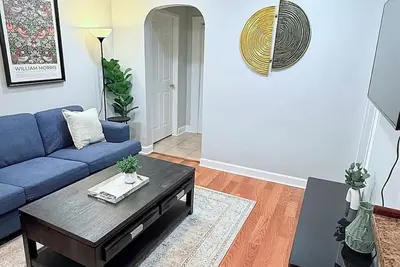 Image de Spacious 5br 2ba Berwyn Home