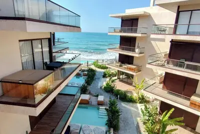 Image de Beachfront apartment with private jacuzzi