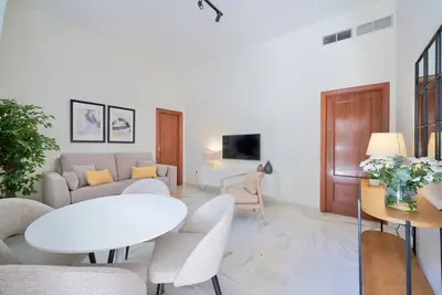 Image de Appartement Élégant 2 Chambres au Cœur de Málaga - Idéal Couple, Famille ou Amis