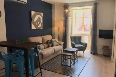 Image de Duplex élégant au cœur de Malaga avec Terrasse, WiFi et Climatisation