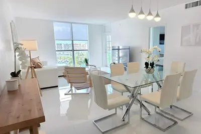 Image de The Tides - 8th floor (W) - 2 bedrooms