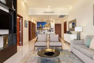 Image de Beach-front resort, multiple pools and lazy river. 1, 2 & 3-bedroom available