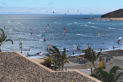 Image de Enjoy a unique apartment on the bay of El Médano,