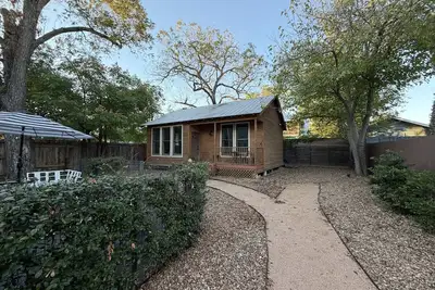 Image de Casita close to downtown, riverwalk, and the Pearl