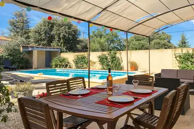 Image de Maison avec piscine privée