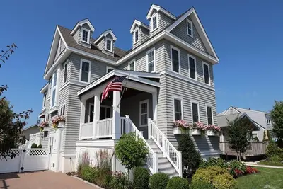 Image de Exquisite 5 bedrm Avalon Nj home 3 baths, Sleeps 10 Pool