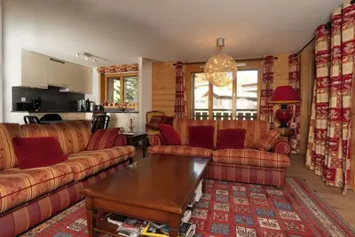 Image de L'appartement se trouve juste en dessous de la place de la Barboleuse à Gryon:Vous y trouverez comme