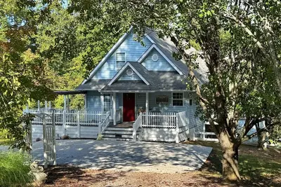 Image de 270 Feet on the Chattahoochie River 15 Minutes from Helen