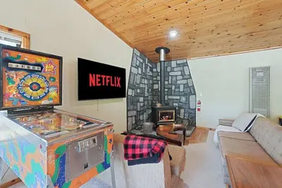 Image de Family Winter Lakehouse: Firepit+Gameroom