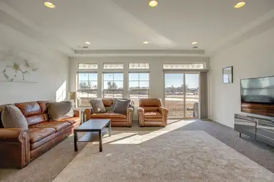 Image de Gvr Golf Retreat w/ Views! 9 Mi to Denver Airport