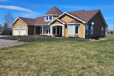 Image de Spacious 3 Br Retreat Near Glacier Park - Sleeps 10 -Where Memories Are Made