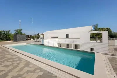 Image de Villa Nilde avec piscine privée, Wi-Fi, climatisation et chauffage au sol