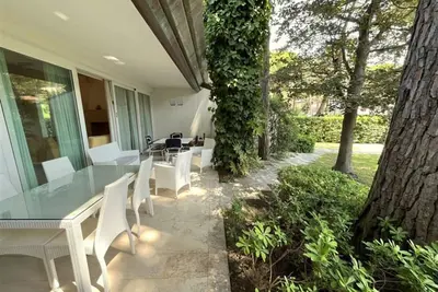 Image de Charmante villa meublée avec goût à quelques pas de la mer