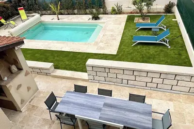 Image de Belle villa 8 pers, climatisation, piscine & plages à pied