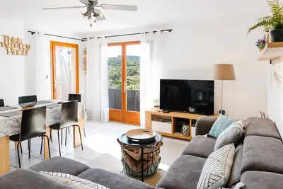 Image de Pavillon T3 rénové avec piscine, parking, vue nature - 4 pers. - Narbonne Plage