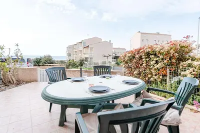 Image de Pavillon 3 pièces avec piscine et parking proche plages