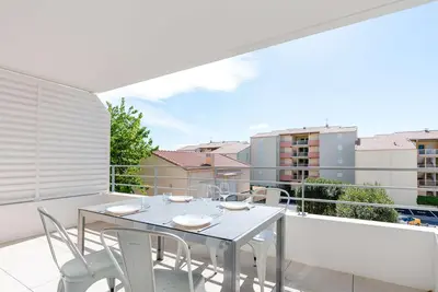 Image de T3 climatisé, proche plage, neuf, Wifi inclus, parking privé