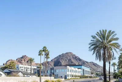 Image de Arcadia 2br Condo Near Camelback and Old Town