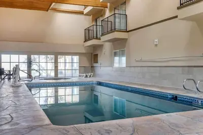 Image de Modern Family Room Near Albuquerque Airport, Ideal for Travelers and Families
