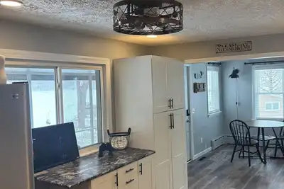 Image de Cozy 2-bedroom Lakeview cottage in quaint Decatur with Ac