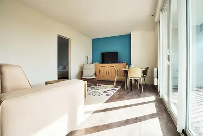 Image de Royan – Appartement calme avec terrasse, aperçu mer, plage & centre à 300 m