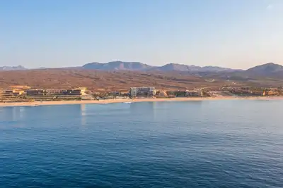 Image de Villa la Valencia full service resort. Inquire for studio. . . One or two bedrooms