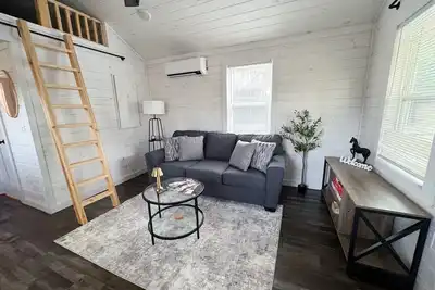 Image de House in the Pines - Tiny Home Near Southern Pines