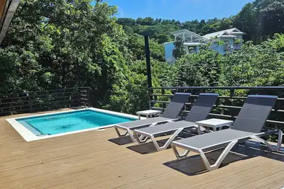 Image de Spectacular Villa Venturi - West Bay, 2 Bedrooms w/Pool in Tropical Beach Forest