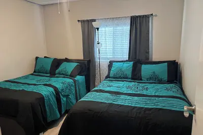 Image de Hit the Trail or Lake: Spacious 4br/2ba Retreat with Pool Table & Large Bar Area