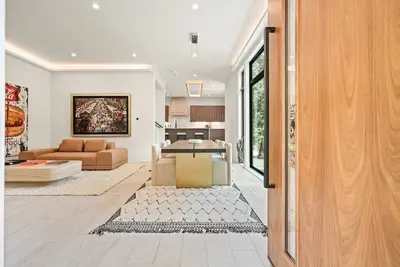 Image de Modern Luxe Nest/ Minutes from Downtown Atl