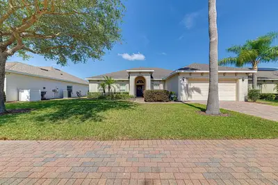 Image de Stunning 4 bedroom villa with private pool and spa.