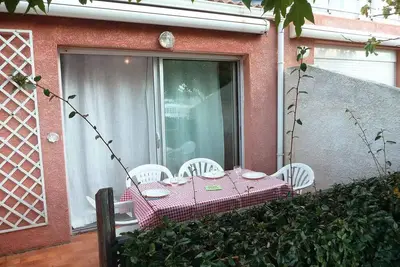 Image de Maison avec vue sur le canal