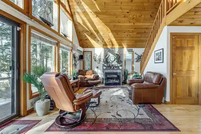 Image de Gateway to Acadia! Green Lake Home w/ Hot Tub