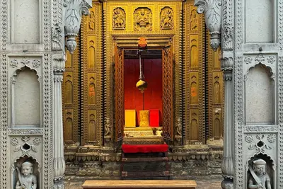 Image de Rudreshwar Mahadeo Kothi\nHeritage Haveli in the Heart of Varanasi