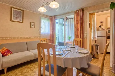 Image de T2 bis lumineux avec Véranda et Wifi, 4 Pers.