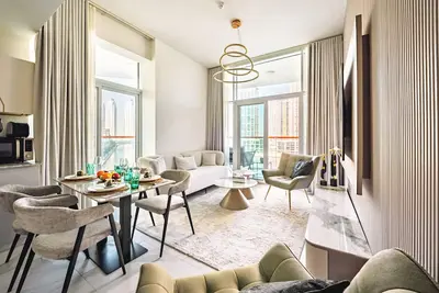 Image de Luxe 2 chambres à Business Bay avec vues Burj Khalifa et canal