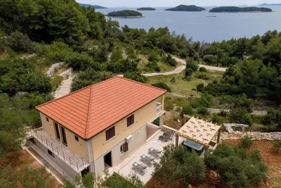 Image de Holliday home Villa Franciska with hot tub in Prižba on island of Korčula