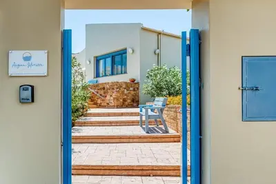 Image de Aegean Horizon Karfas – Beachfront Living, Open Sea Views, Pure Aegean Calm