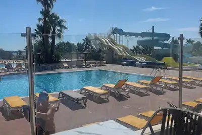 Image de Camping 4*, le lac des rêves proche de la Méditerranée et de la petite Camargue