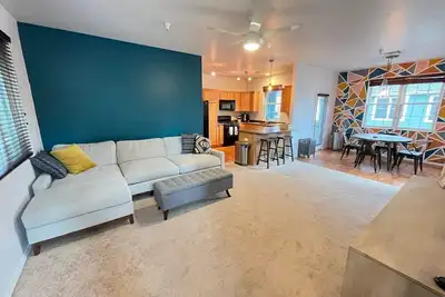 Image de 2-Bedroom 2. 5 Bath Townhome in charming Flagstaff with Ac