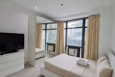 Image de Stayluxia @Gramercy 2-bedroom apartment with Balcony Pool Netflix Gym