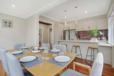 Image de 4 Carpark 50 metre walk to Eden Park 3br 2ba