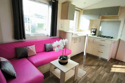 Image de Bungalow 6 pers vue mer (Climatisation + Tv + Stationnement)