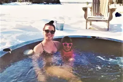 Image de Lakeside Memories Await at Trenanthia's \"The Og\"