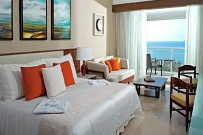 Image de Spring Break! Ultra-Luxury Group Retreat Grand Bliss – Nuevo Nayarit;  Gondola!