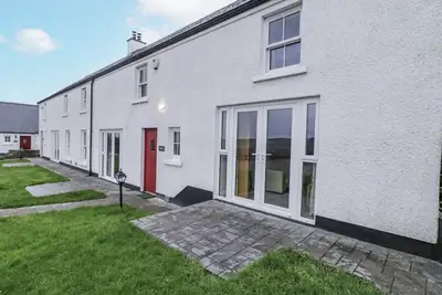 Image de Foyle Cottage, with open fire in Strabane