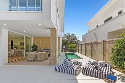 Kingscliff Shores - Beachfront home!