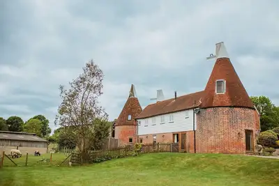 Image de Hare Farm Oast - amazing views - ideal for family celebrations